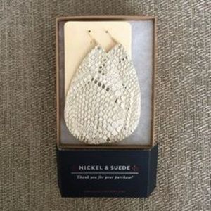 ISO: Nickel and Suede creme de la creme